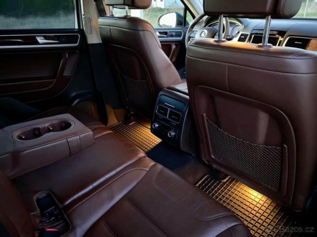 Volkswagen Touareg 4,2   tdi V8 250 kw r.v.2011