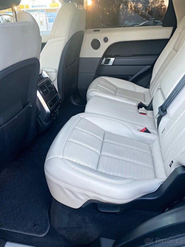 Land Rover Range Rover 3,0   D300 HSE (221 kW), 2021,