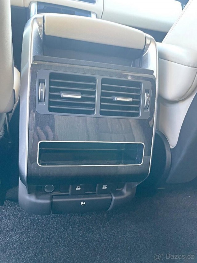 Land Rover Range Rover 3,0   D300 HSE (221 kW), 2021,