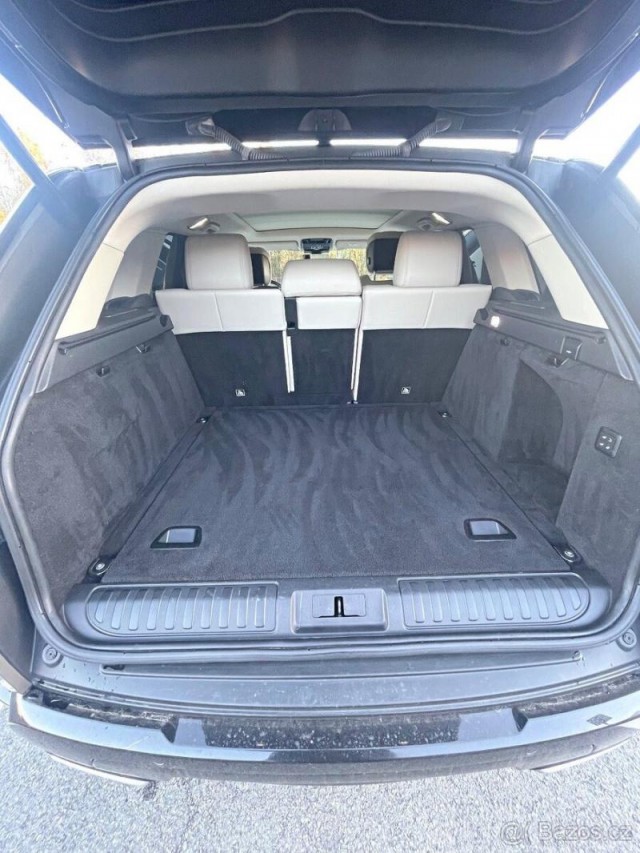 Land Rover Range Rover 3,0   D300 HSE (221 kW), 2021,