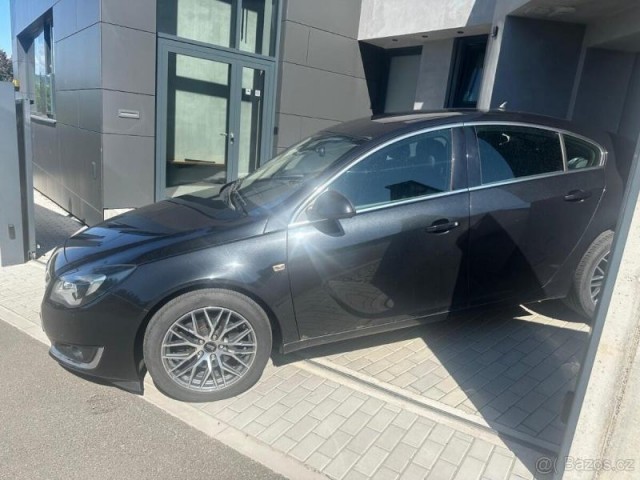 Opel Insignia 2,0   CDTi /Automat/4×4