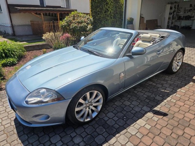 Jaguar XK8 4,2   XK8, convertible