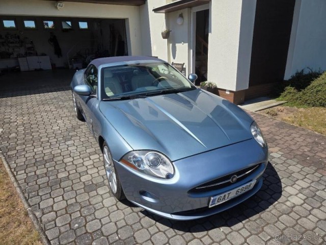 Jaguar XK8 4,2   XK8, convertible