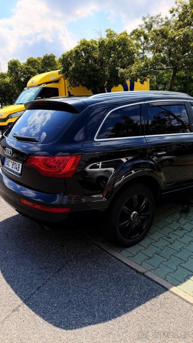 Audi Q7 3,0   quattro, 7 míst, automat