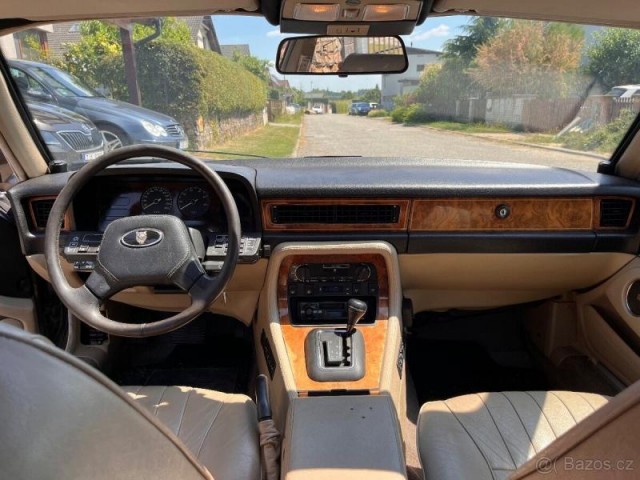 Jaguar XJ 40, 1987
