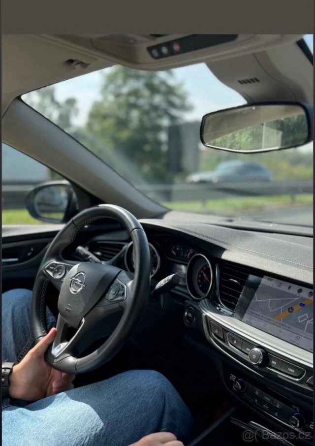 Opel Insignia 1,6   Sport Tourer, rok 2018