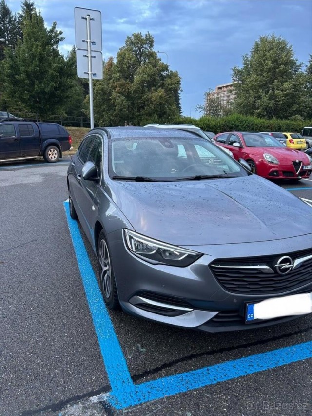 Opel Insignia 1,6   Sport Tourer, rok 2018