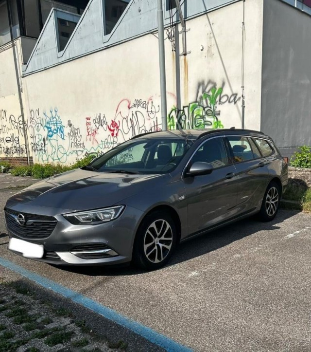 Opel Insignia 1,6   Sport Tourer, rok 2018