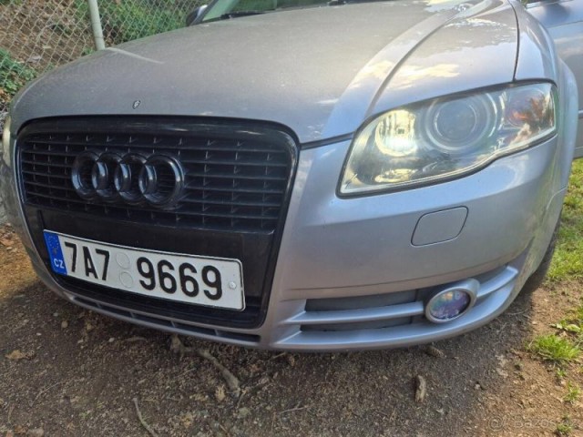 Audi A4 2,0   b7