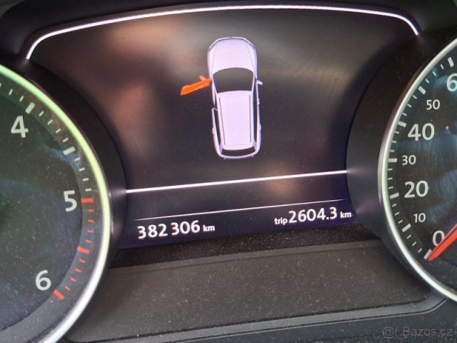 Volkswagen Touareg 4,2   Prodam