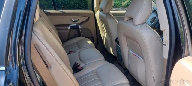 Volvo XC90 2,4   7 míst 4x4 D5 147kW