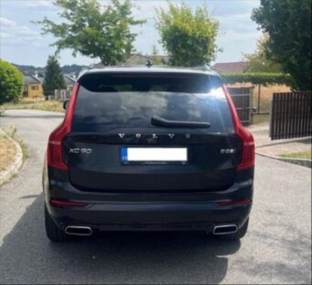 Volvo XC90 B5(D) AWD Drive-E R-DESING