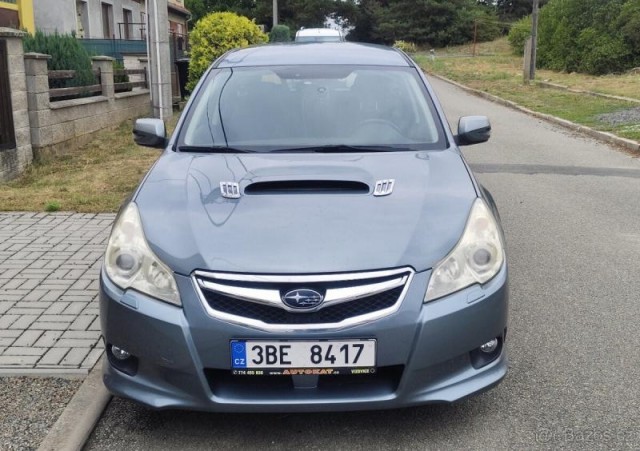 Subaru Legacy 2,0   2012 - 4x4 - D
