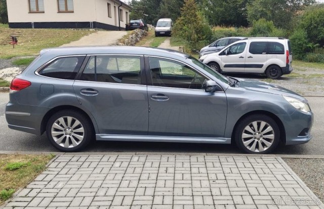 Subaru Legacy 2,0   2012 - 4x4 - D