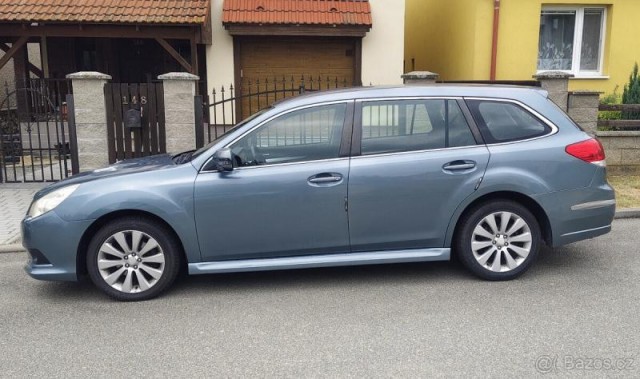 Subaru Legacy 2,0   2012 - 4x4 - D