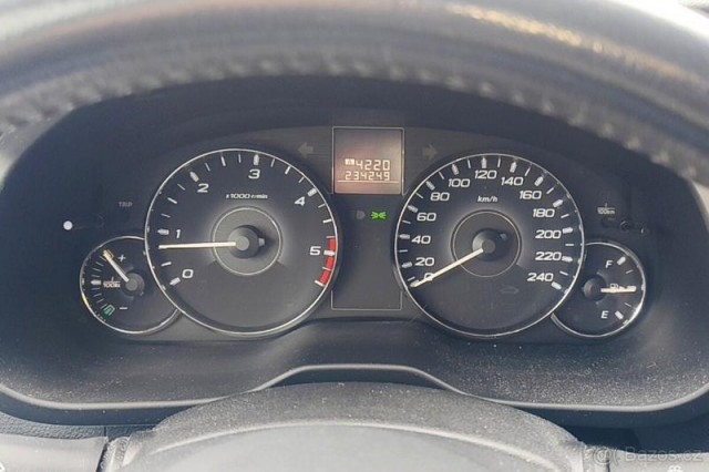 Subaru Legacy 2,0   2012 - 4x4 - D