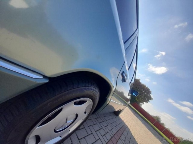 Mercedes-Benz Třídy S 2,0   S124 200TE