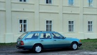 Mercedes-Benz Třídy S 2,0   S124 200TE