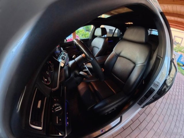BMW Řada 7 4,4   V8 TwinPower Turbo – 450