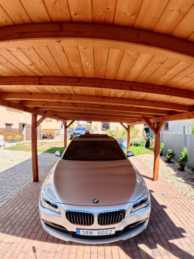 BMW Řada 7 4,4   V8 TwinPower Turbo – 450