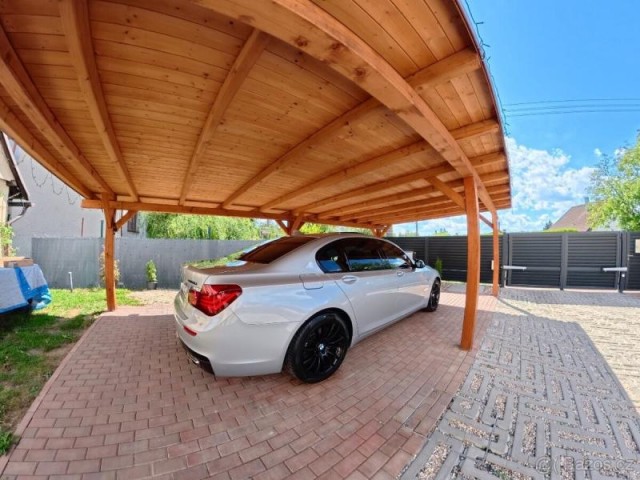 BMW Řada 7 4,4   V8 TwinPower Turbo – 450