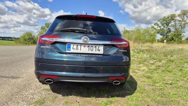 Opel Insignia 2,0   Turbo 4x4 AUTOMAT