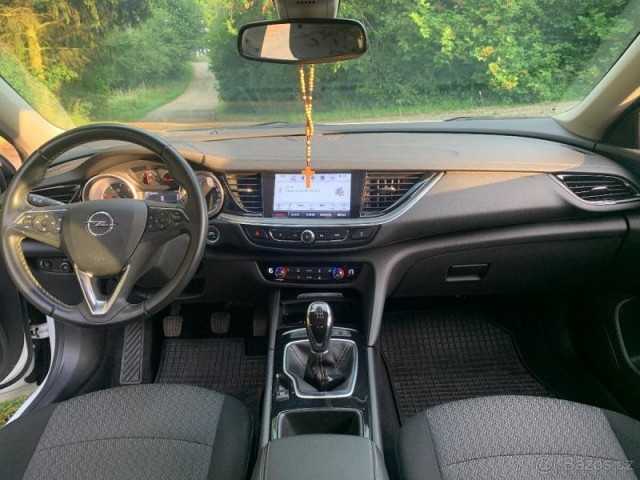 Opel Insignia 2,0   CDTI, STK do 5/28, zimní