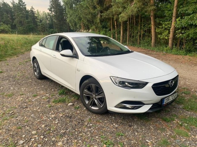 Opel Insignia 2,0   CDTI, STK do 5/28, zimní