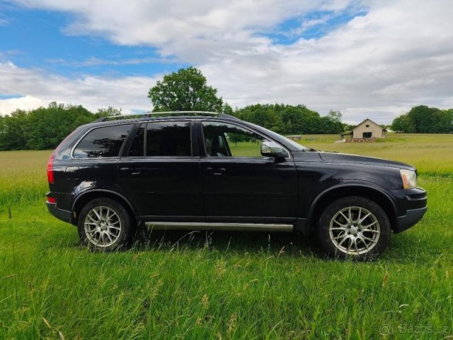 Volvo XC90 2,4   D5 120 kW, AWD, 7-míst