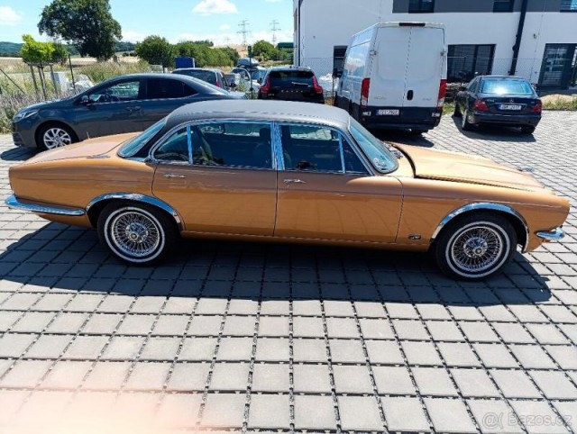 Jaguar XJ 5,3   12