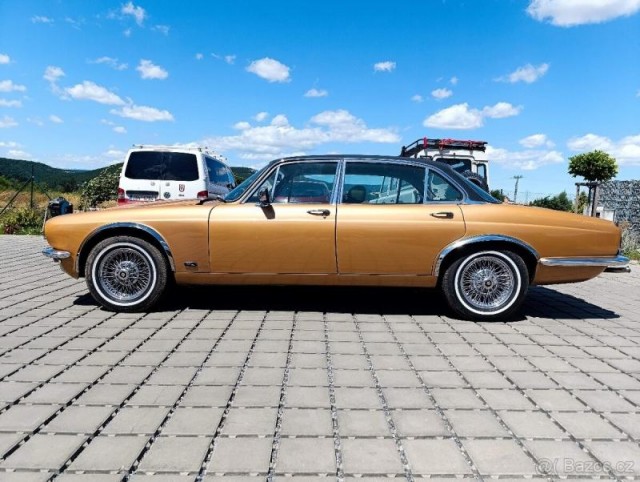 Jaguar XJ 5,3   12