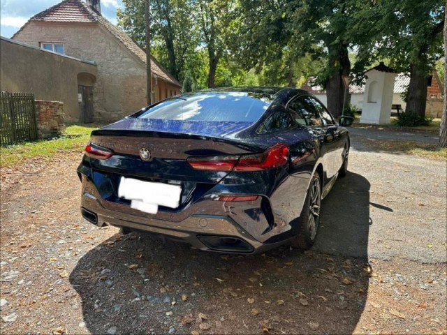 BMW Řada 8 840i