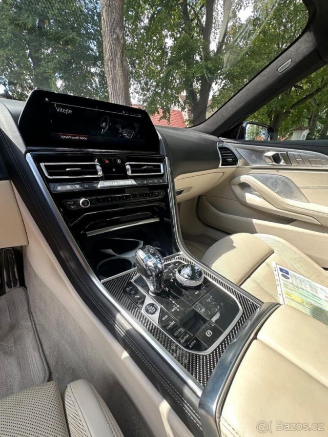 BMW Řada 8 840i