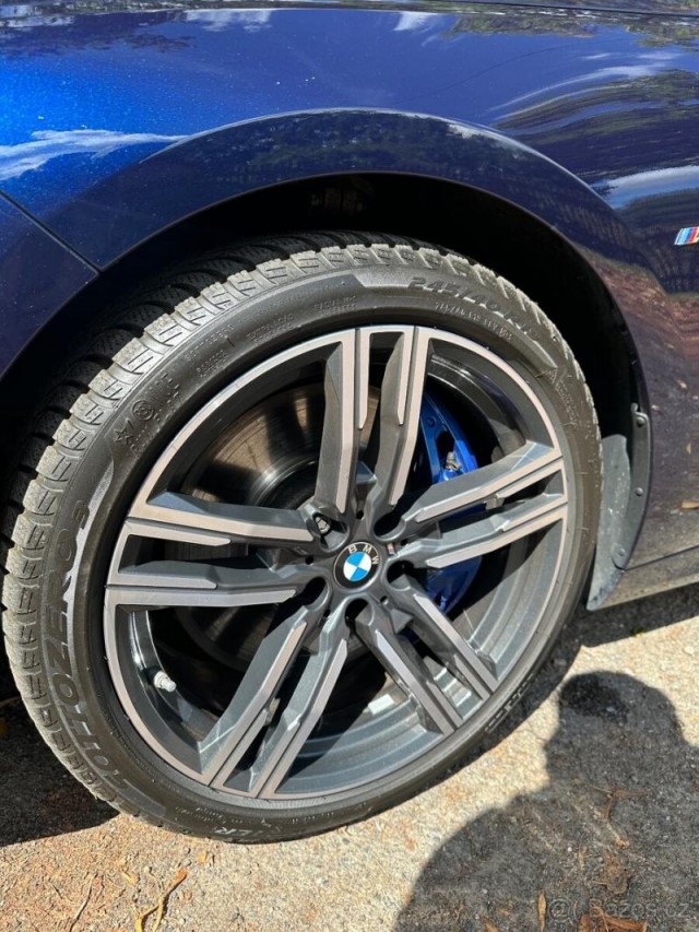 BMW Řada 8 840i