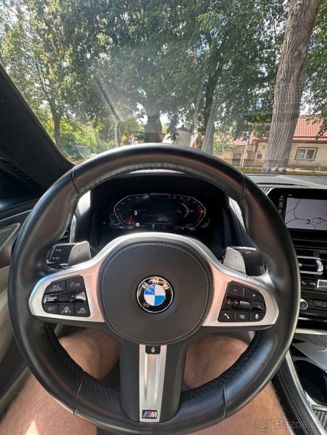 BMW Řada 8 840i
