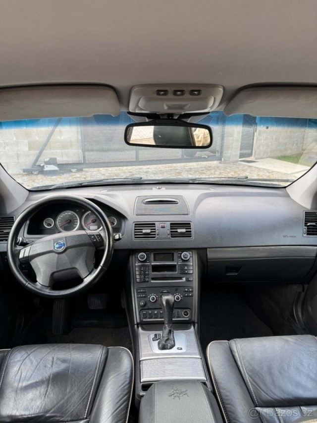 Volvo XC90 2,4   D5 AWD Summum, automat, 