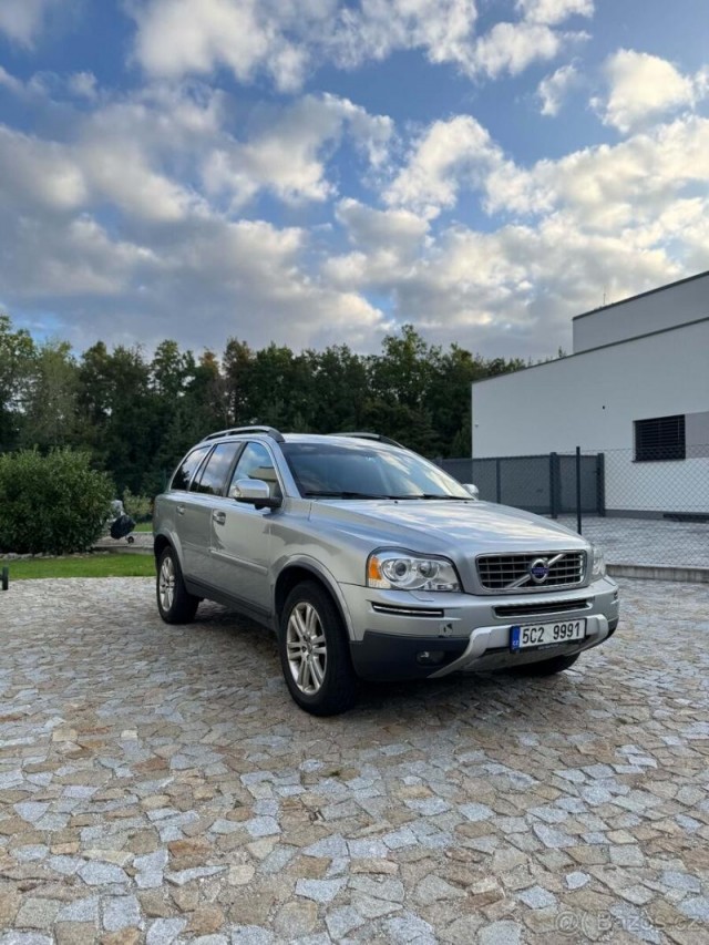 Volvo XC90 2,4   D5 AWD Summum, automat, 