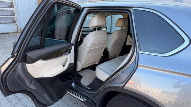 BMW X5 3,0   30d, 190kW, bílá kůže, D