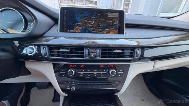 BMW X5 3,0   30d, 190kW, bílá kůže, D