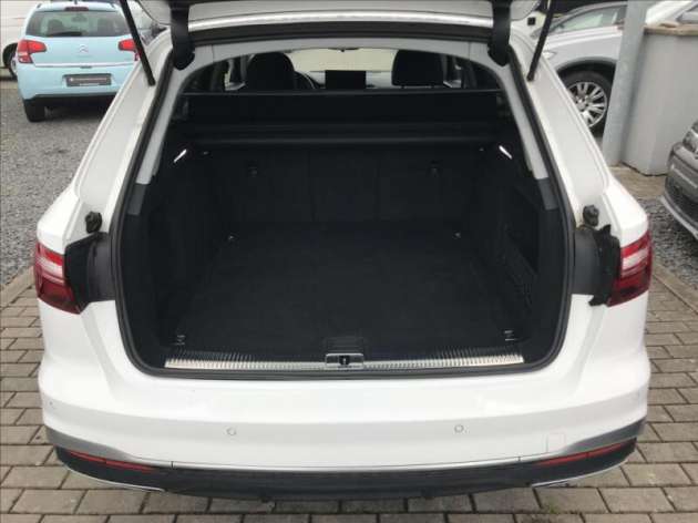 Audi A4 3,0   Avant 45 TDI QUATTRO S-L