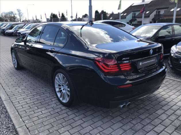 BMW Řada 7 3,0   xDrive M-paket