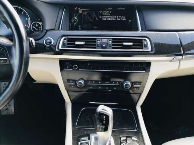 BMW Řada 7 3,0   xDrive M-paket