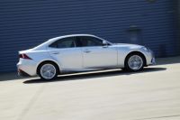 Lexus představil ve Velké Británii IS 300h Executive Edition